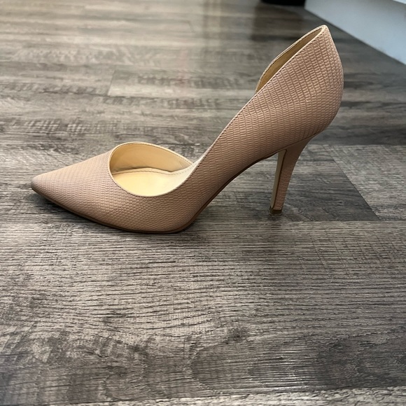 Nude heels - Picture 5 of 6